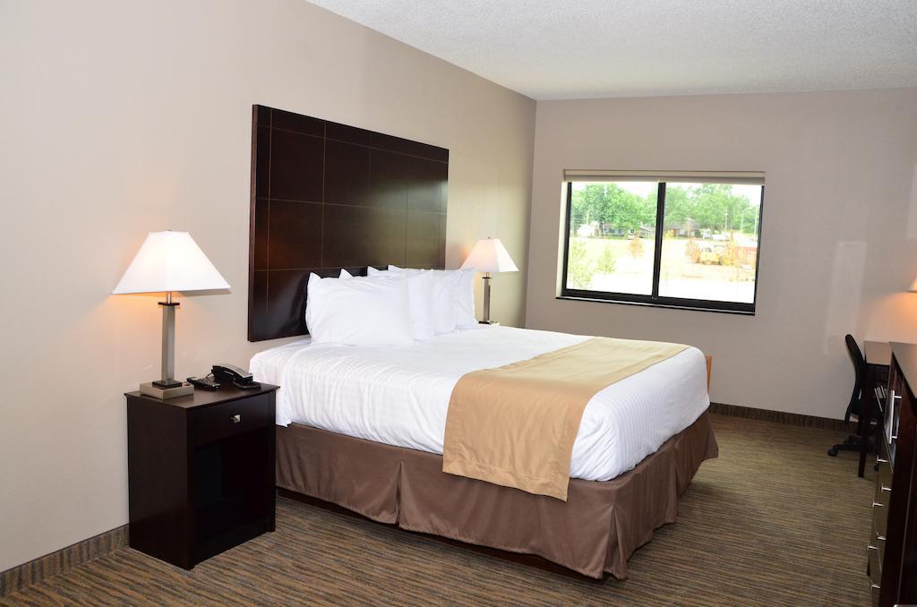 Qube Hotel - Polk City Habitación foto